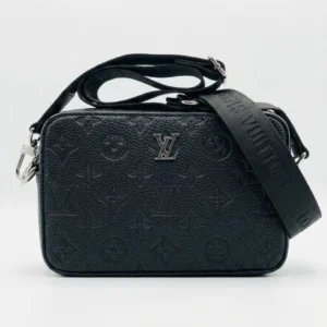 Fashionable Casual side bag-LV logo